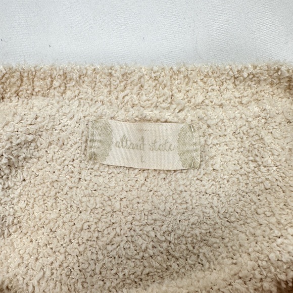 Altar’d State Teddy Bear Sweater Cropped Size L Cream With Striped Sleeves Soft - Picture 8 of 11